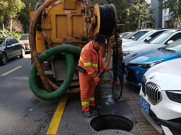 铁东排污管道清淤